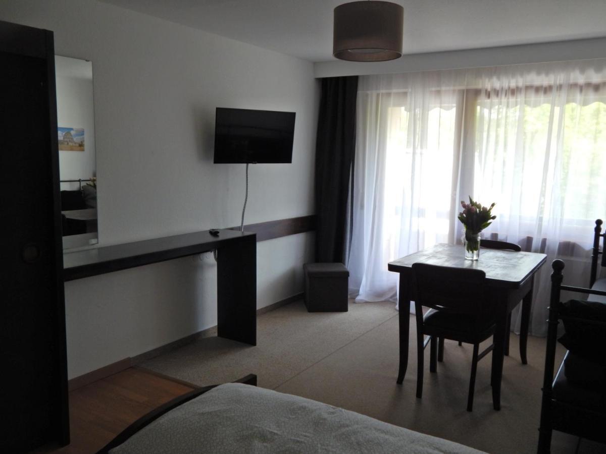 Free Apartment - Burgblick Bad Urach Kültér fotó